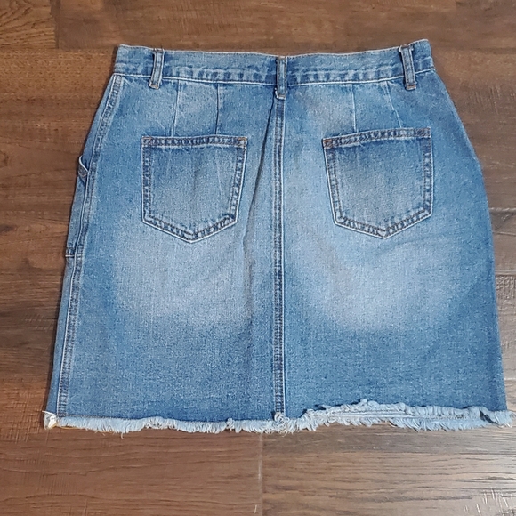 Blu Pepper denim skirt sizeM - Picture 2 of 3